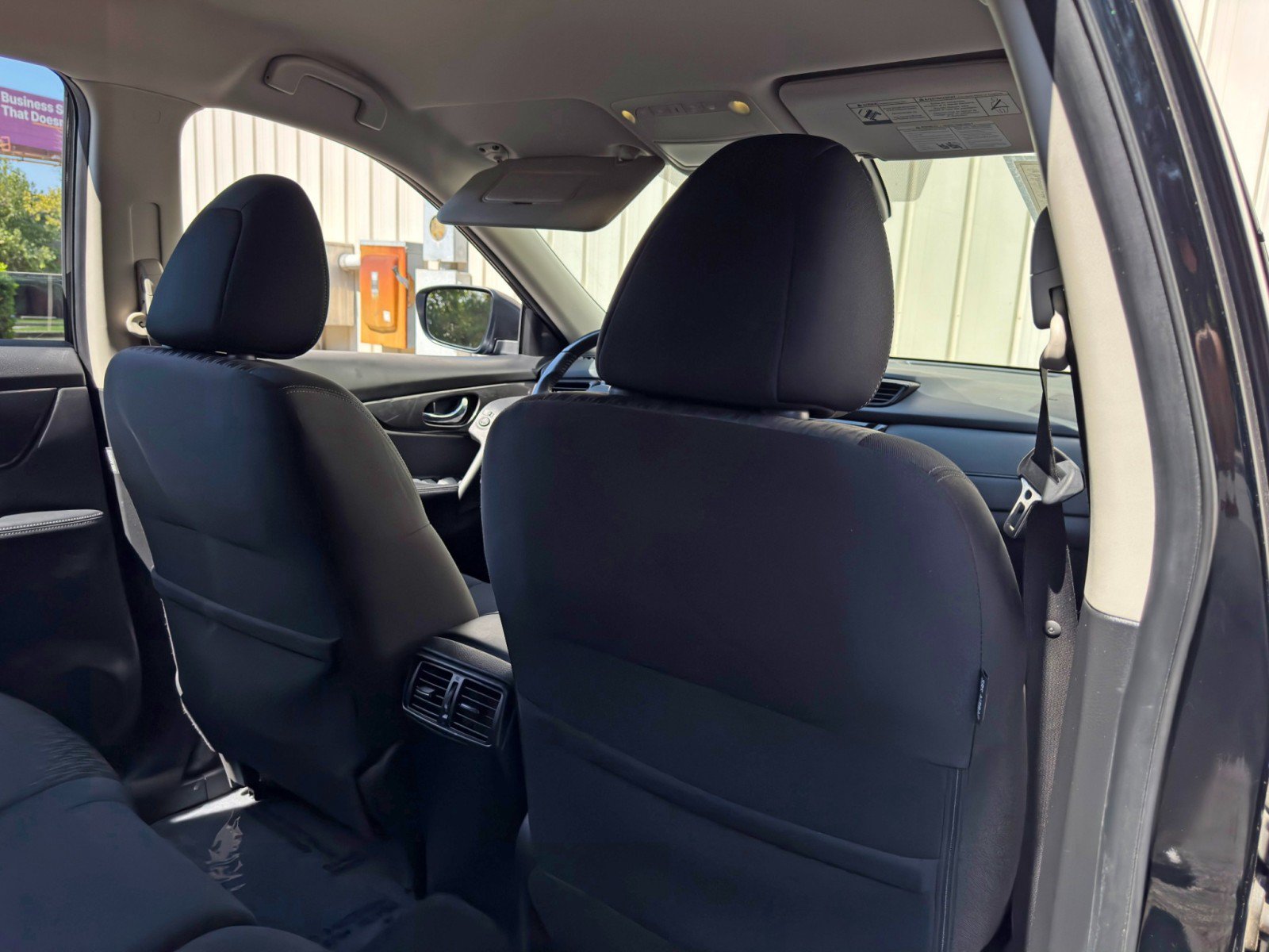Used 2019 Nissan Rogue SV FWD image 29