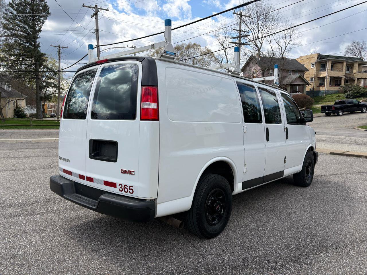 Used 2018 GMC Savana 2500 RWD image 8