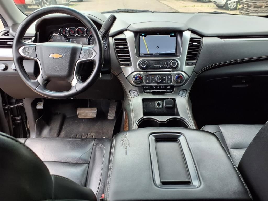 Used 2019 Chevrolet Suburban LT image 13