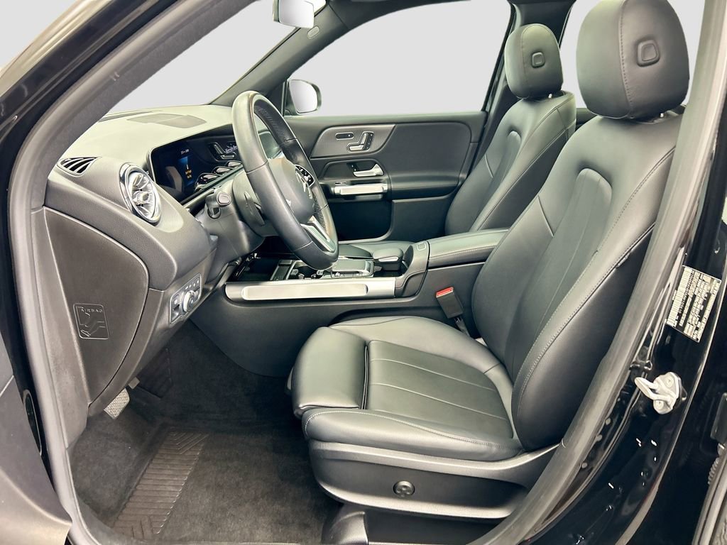 Used 2021 Mercedes-Benz GLB 250 4MATIC image 17