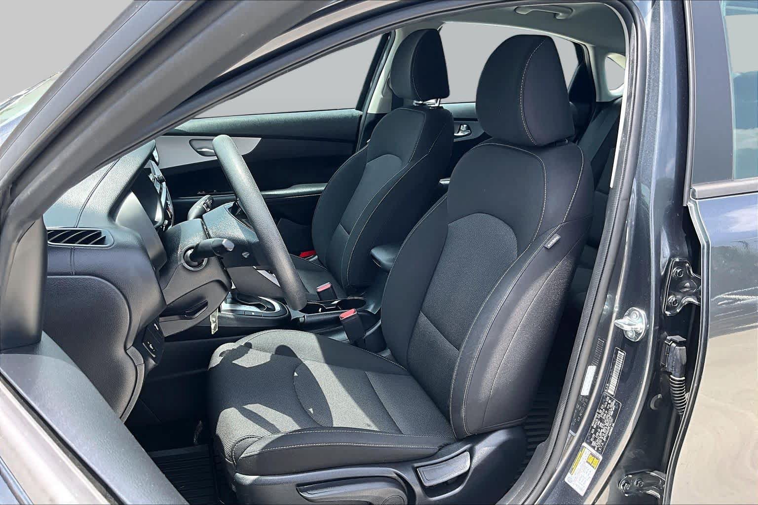Certified 2024 Kia Forte LXS FWD image 8