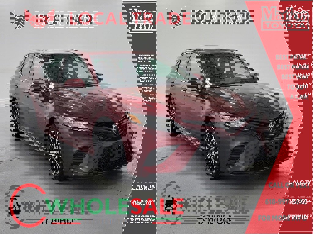 Used 2018 Toyota Camry SE w/ Moonroof Package image 1