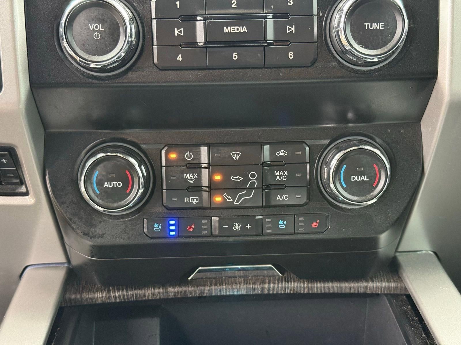Used 2020 Ford F250 Lariat w/ Lariat Value Package AWD/4WD image 51