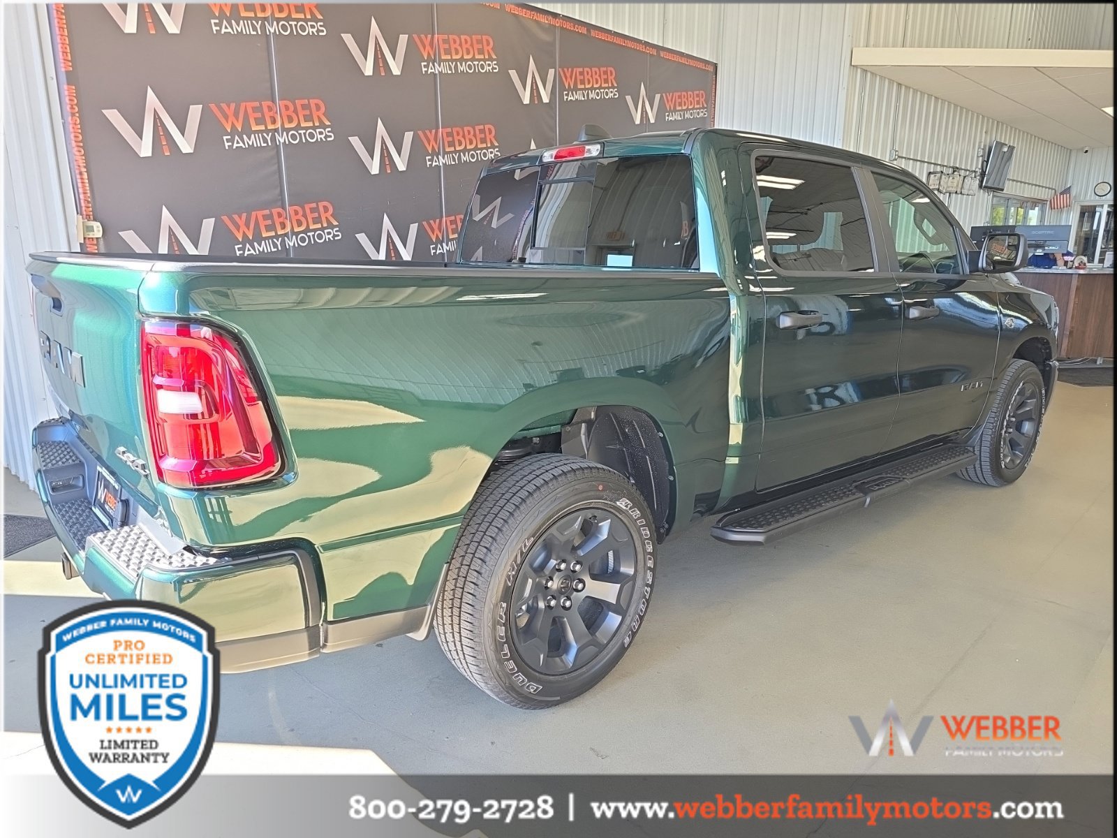 New 2026 RAM 1500 Express AWD/4WD image 4