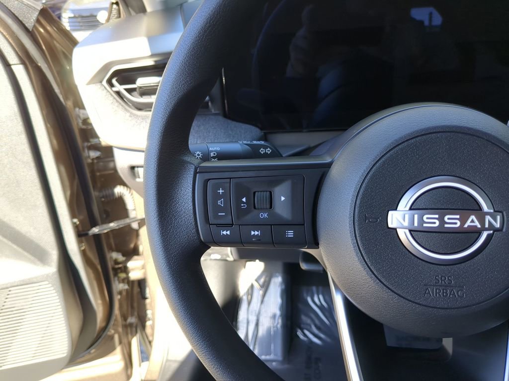 New 2026 Nissan Kicks SV image 17