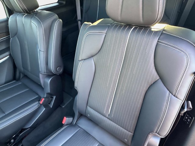 Certified 2026 Cadillac Vistiq Sport w/ LPO, Floor Liner Package AWD/4WD image 14