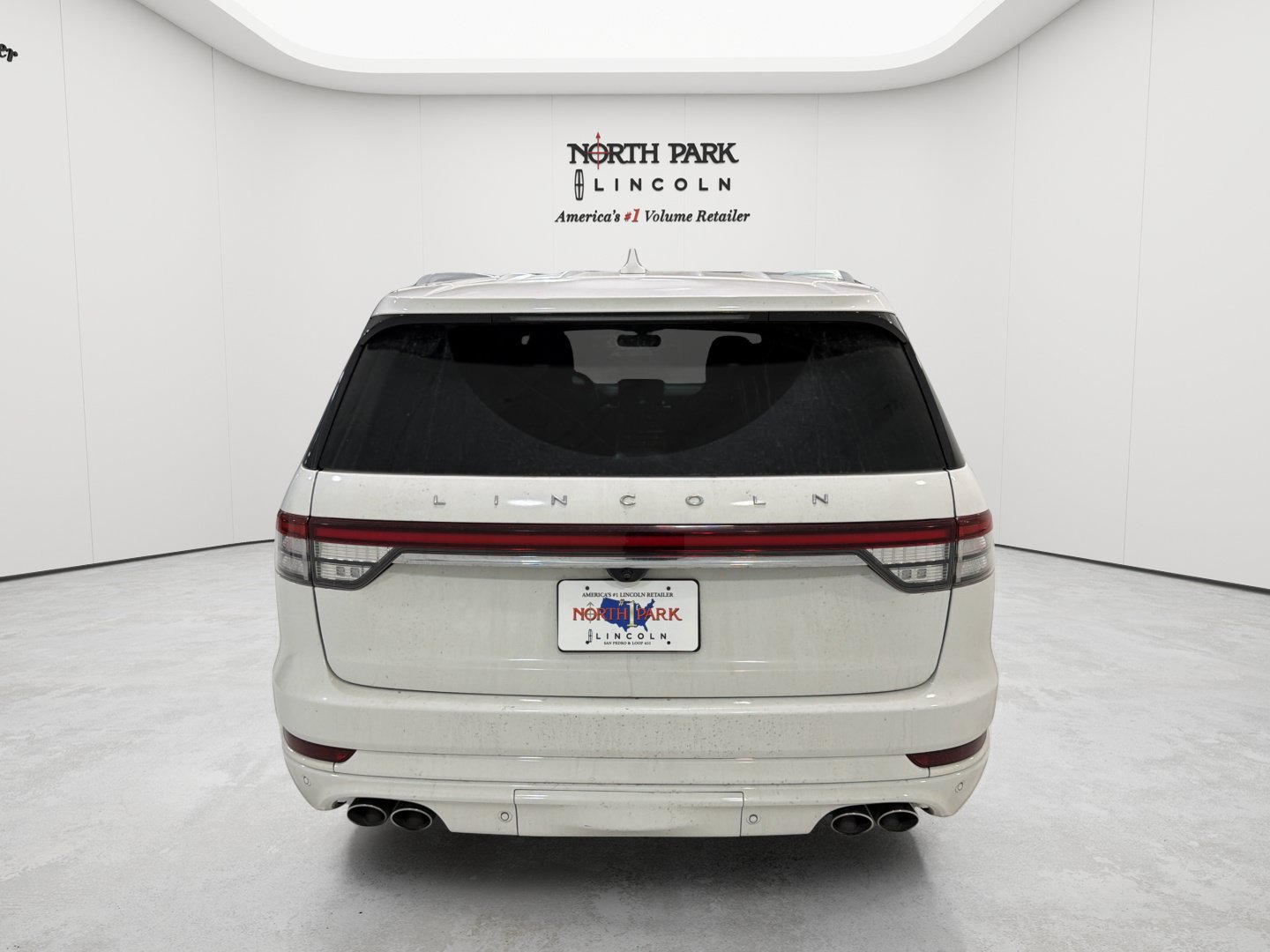 Used 2021 Lincoln Aviator Reserve w/ Equipment Group 210A AWD/4WD image 4