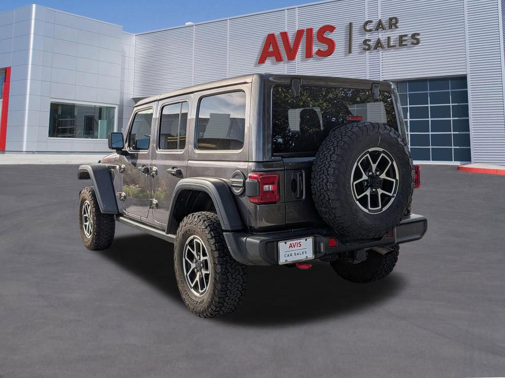 Used 2025 Jeep Wrangler Unlimited Rubicon w/ Convenience Group image 9