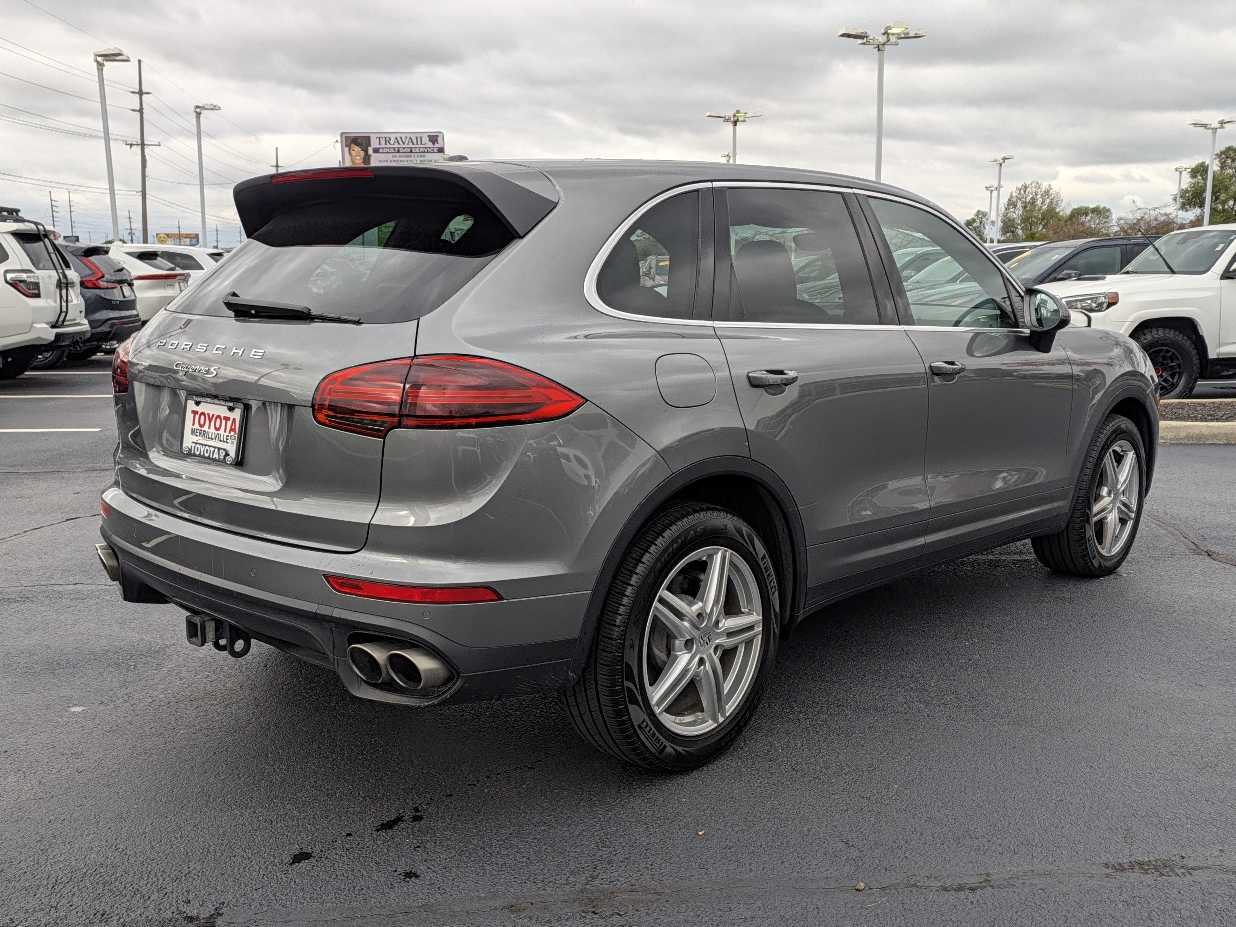 Used 2017 Porsche Cayenne S AWD/4WD image 8