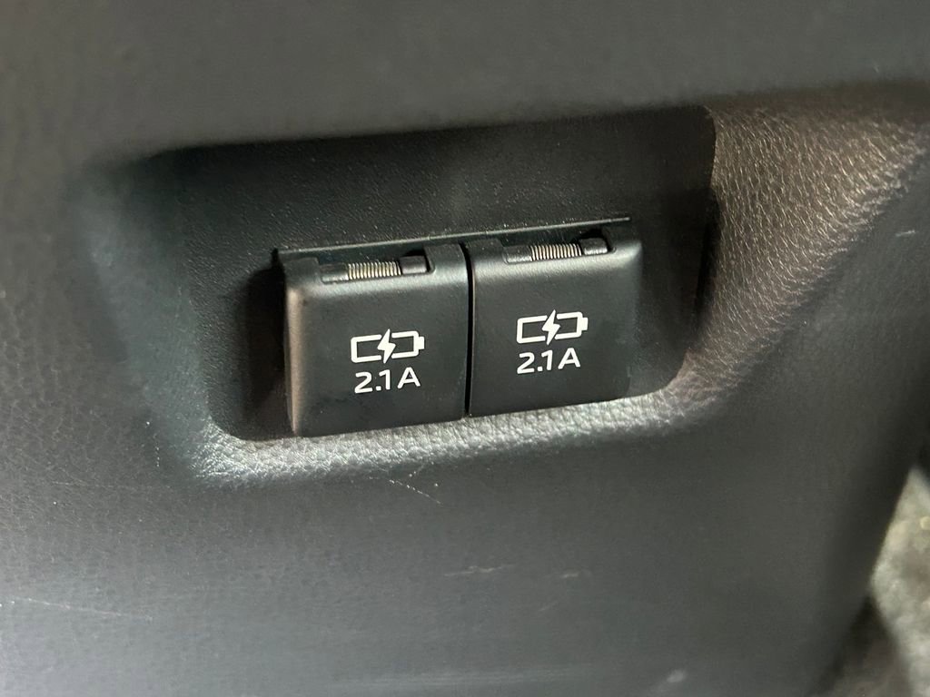 Used 2019 Toyota RAV4 XLE w/ Convenience Package image 22