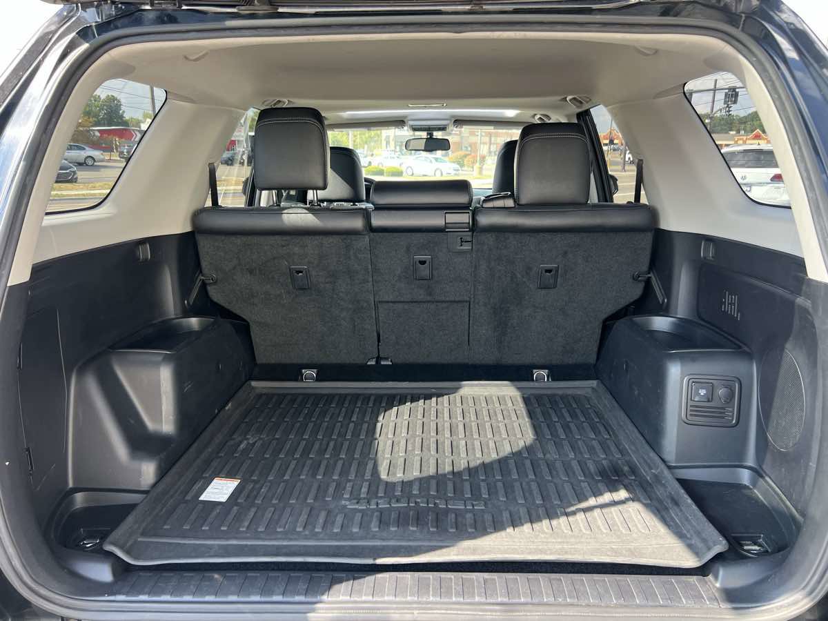 Used 2016 Toyota 4Runner Limited image 15