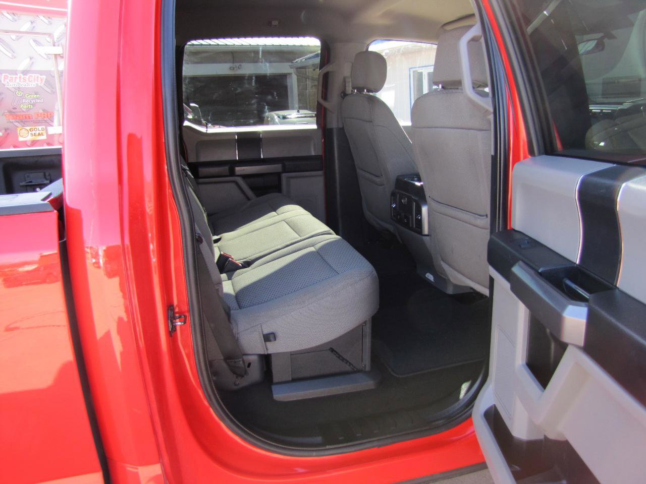 Used 2020 Ford F250 XLT w/ XLT Value Package image 8