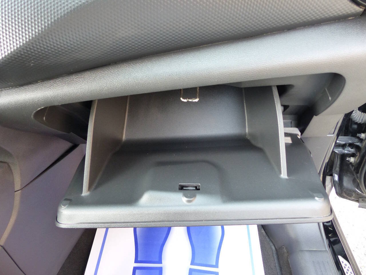 Used 2024 Nissan Kicks S FWD image 41