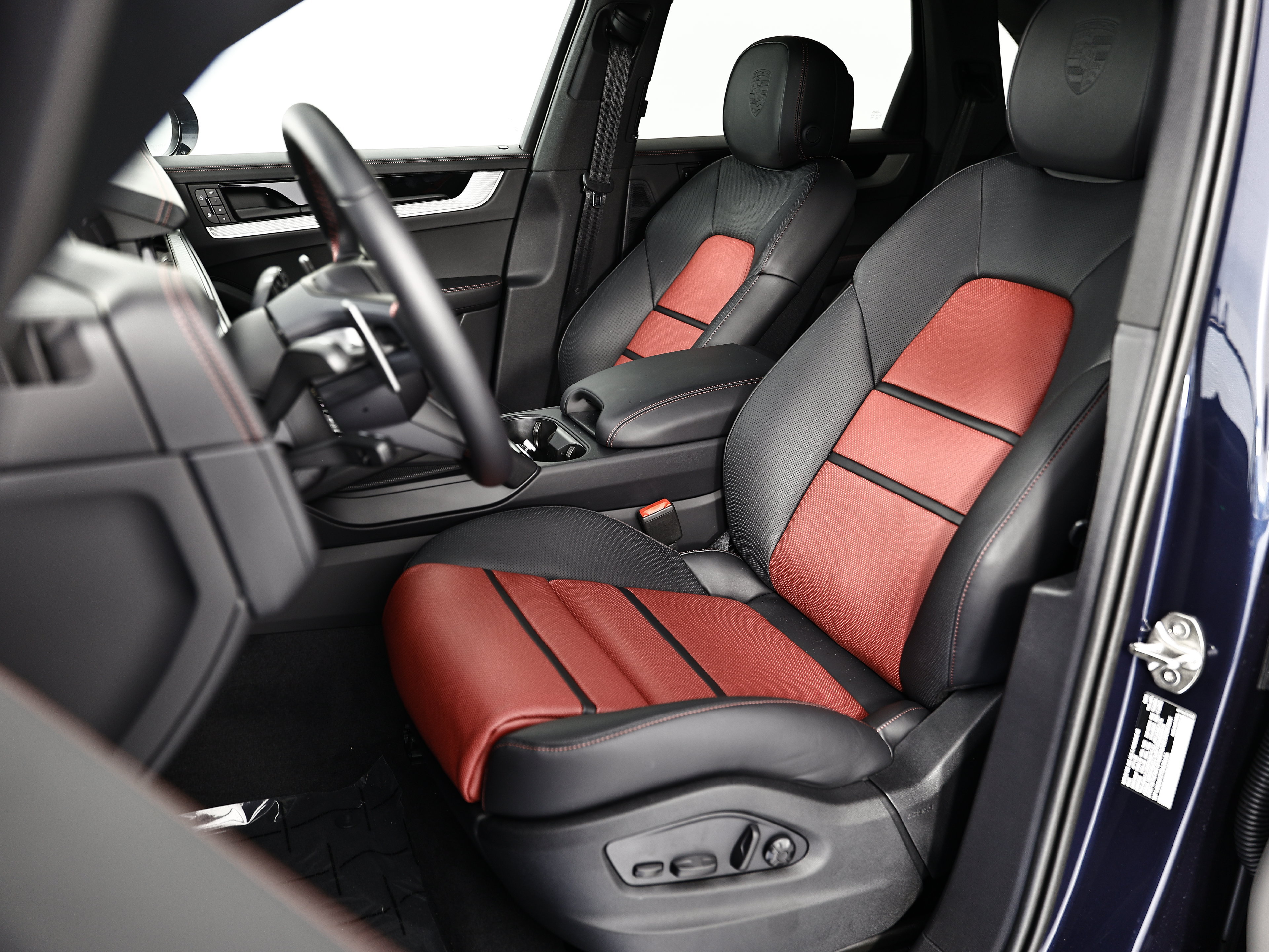 New 2026 Porsche Cayenne S AWD/4WD image 5