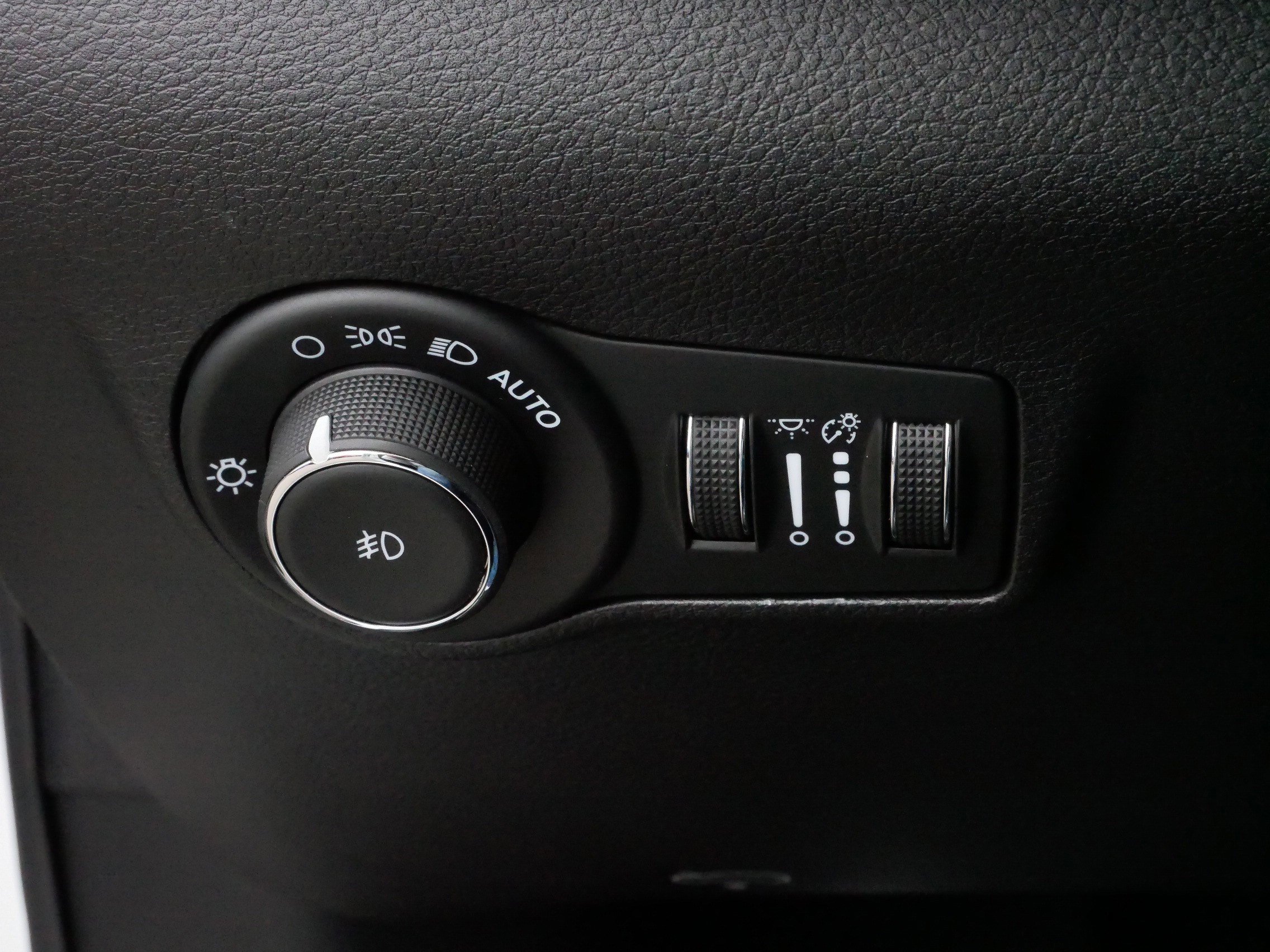 Used 2024 Jeep Compass Trailhawk image 27