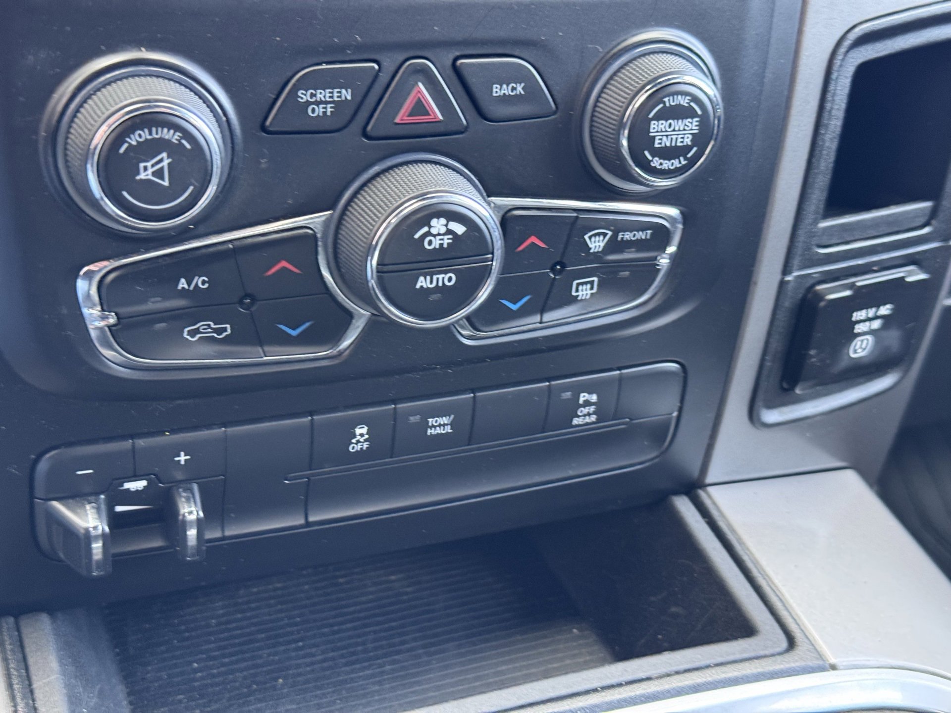 Used 2021 RAM 1500 Classic Warlock image 29