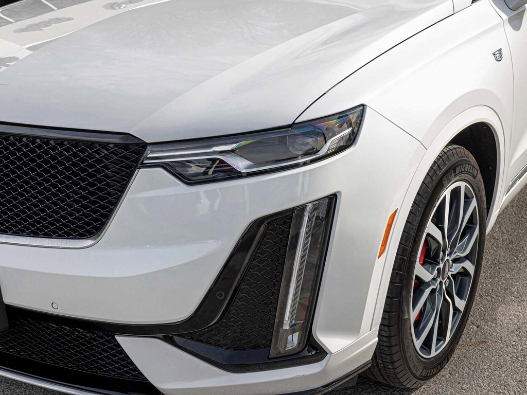 Used 2025 Cadillac XT6 Sport image 39