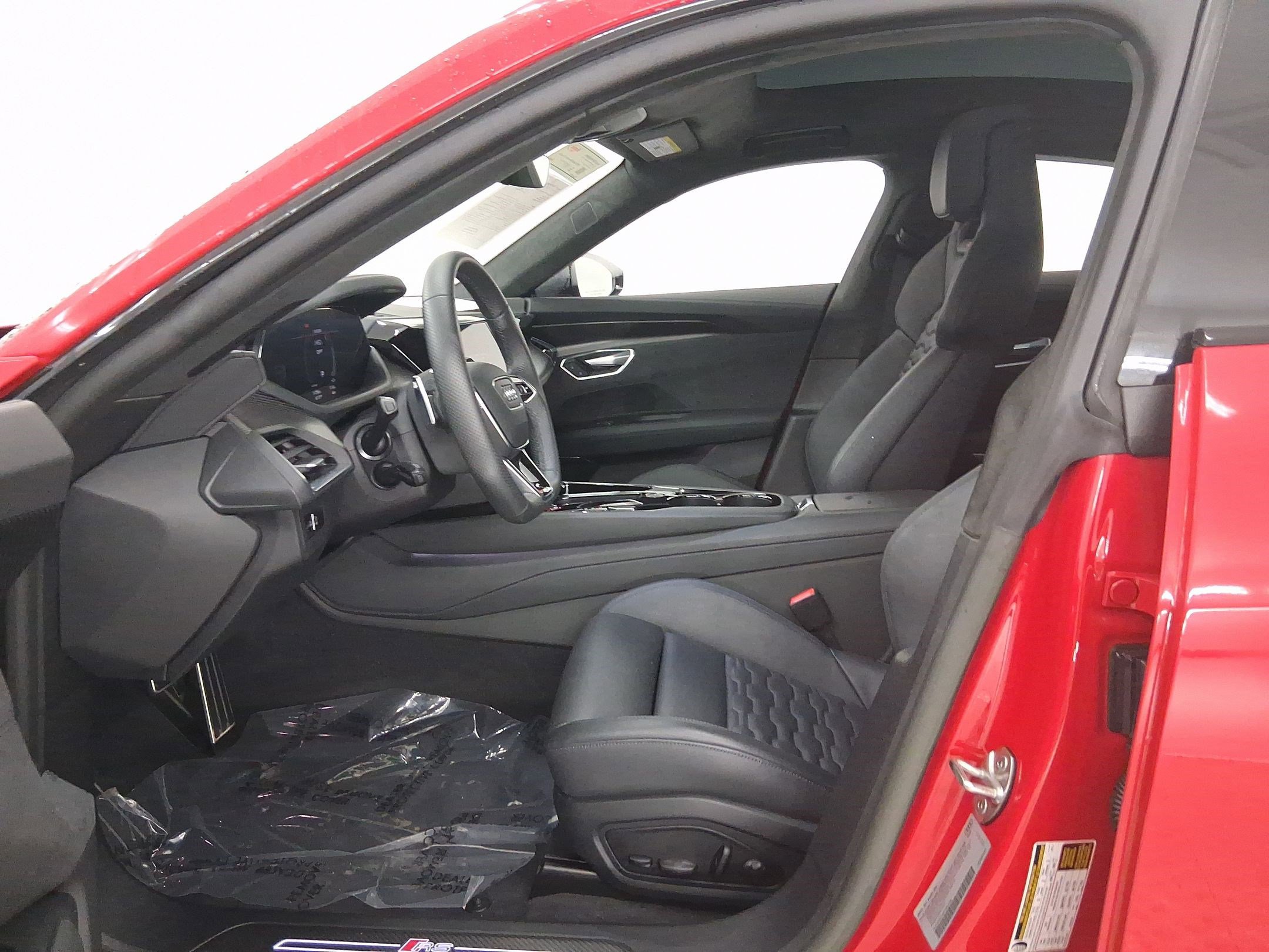 Used 2023 Audi RS e-tron GT w/ Carbon Performance Package image 5