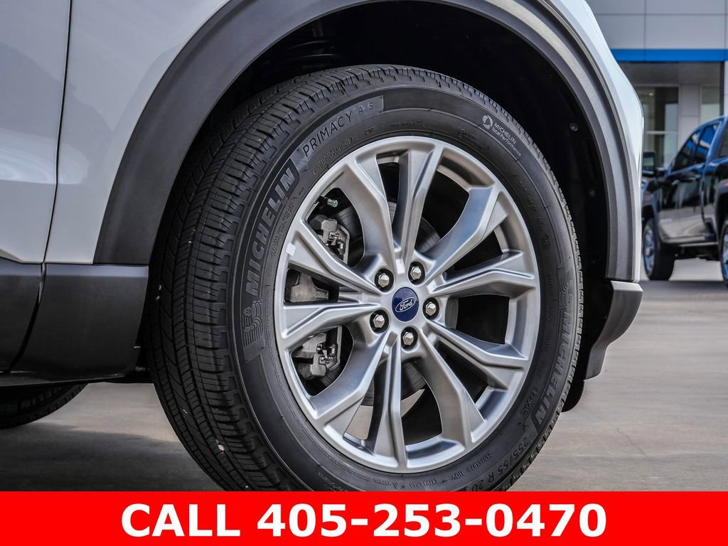 Used 2023 Ford Explorer Limited AWD/4WD image 9