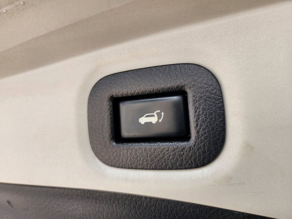 Used 2020 Nissan Rogue SL image 16