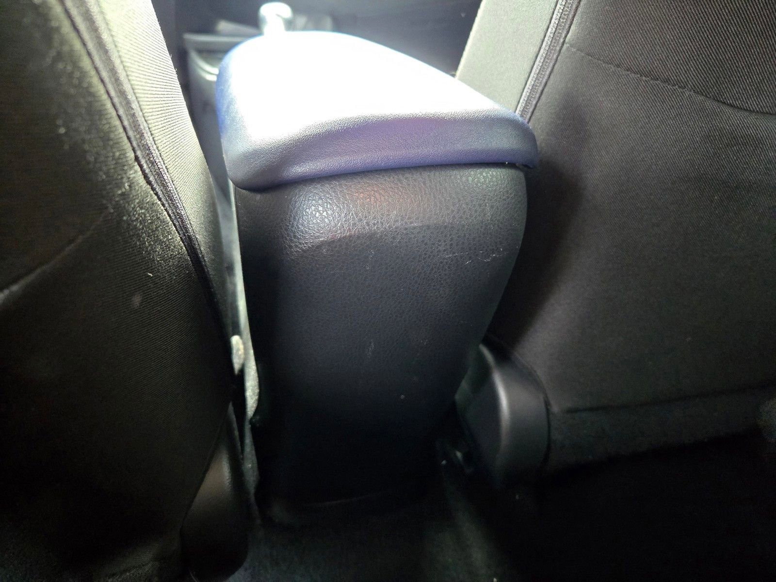 Used 2021 Toyota C-HR XLE image 10