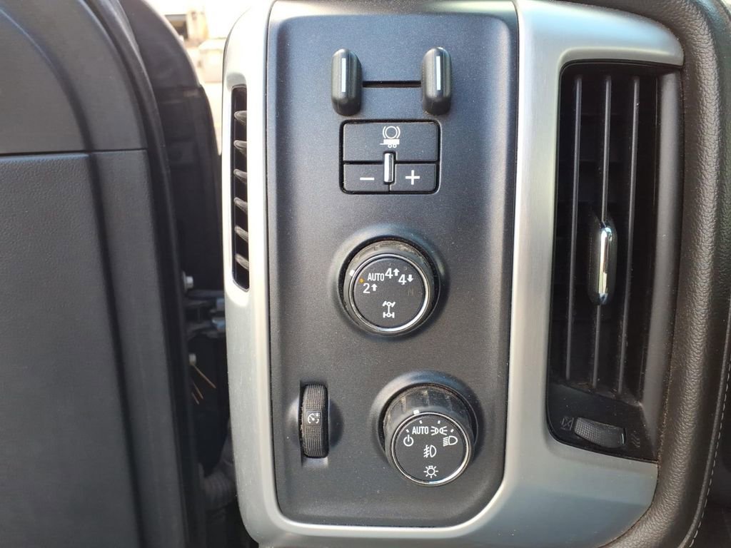 Used 2018 GMC Sierra 1500 SLE w/ SLE Value Package image 17