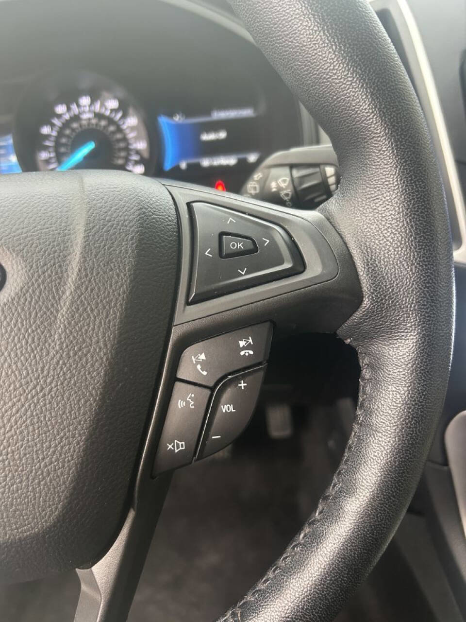 Used 2022 Ford Edge SEL w/ Convenience Package image 15