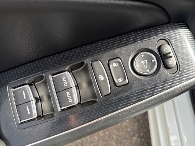 Certified 2024 Honda Civic Touring image 5