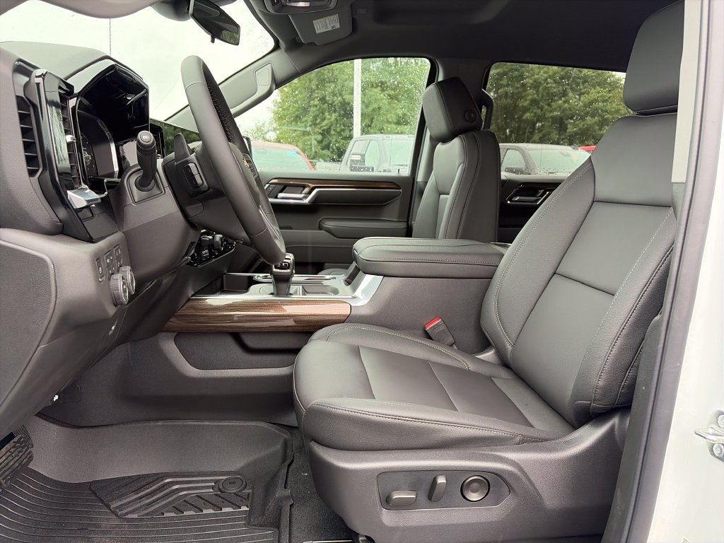 New 2026 Chevrolet Silverado 1500 LT AWD/4WD image 13