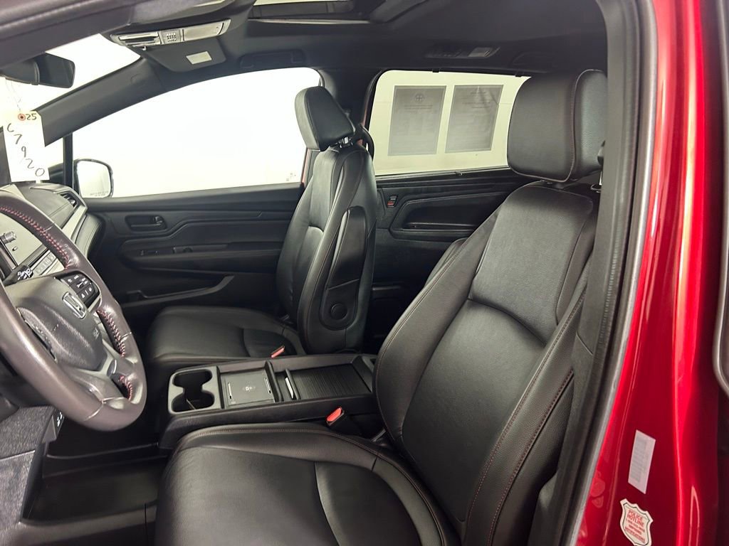 Used 2025 Honda Odyssey Sport-L image 9