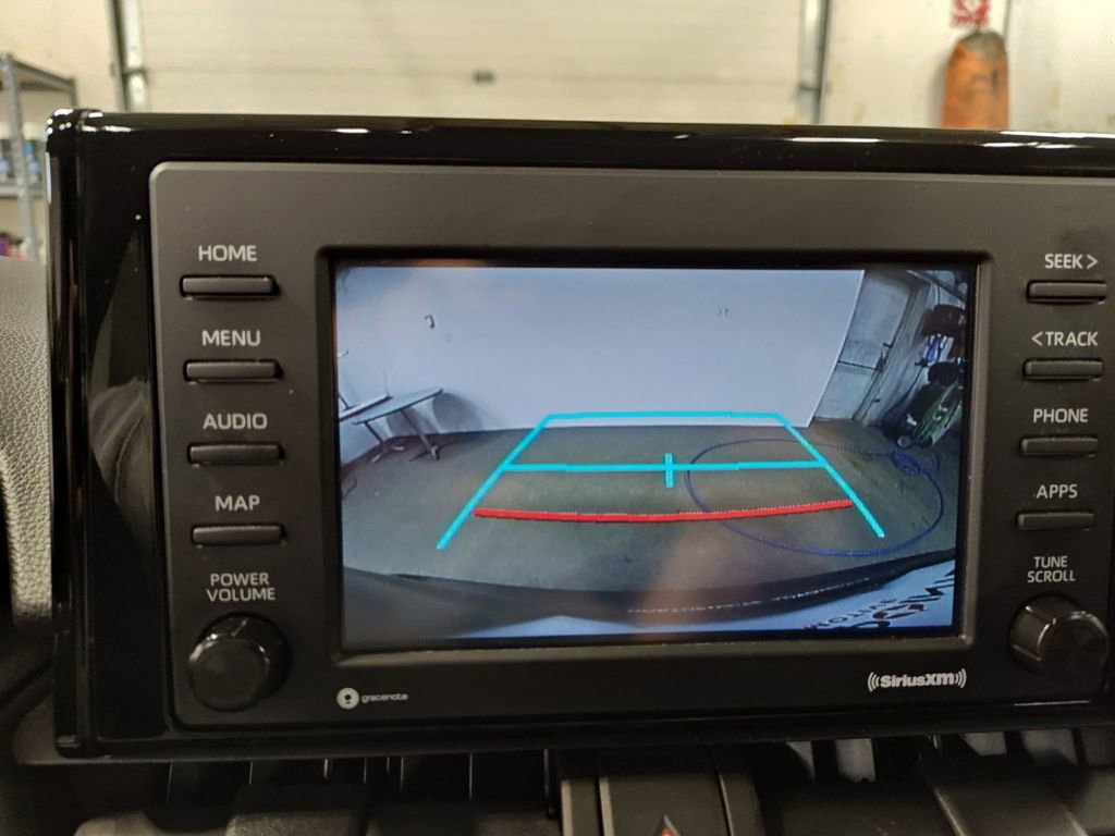 Used 2022 Toyota RAV4 LE image 20