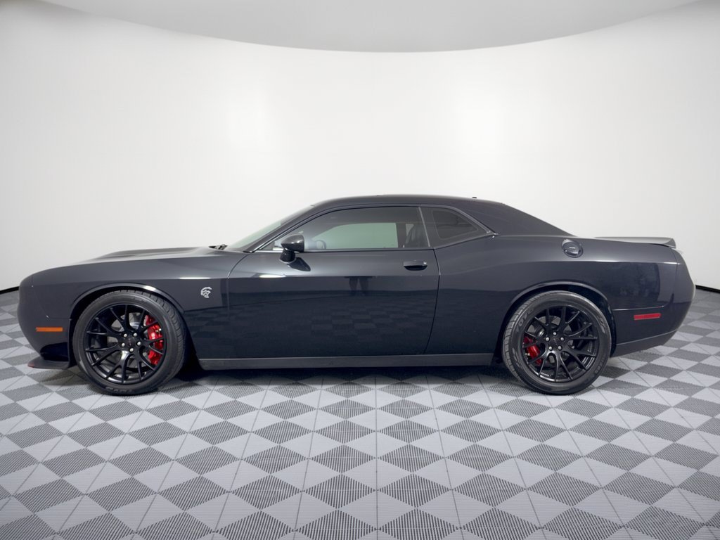 Used 2015 Dodge Challenger SRT Hellcat RWD image 2