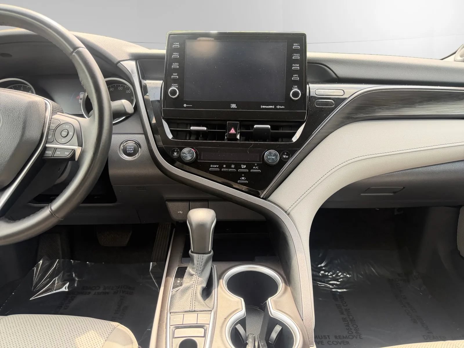 Used 2023 Toyota Camry XLE w/ Navigation Package FWD image 13