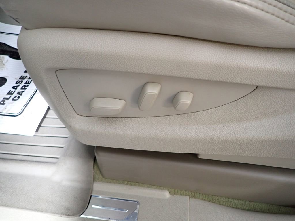 Used 2017 GMC Yukon Denali w/ Open Road Package image 26