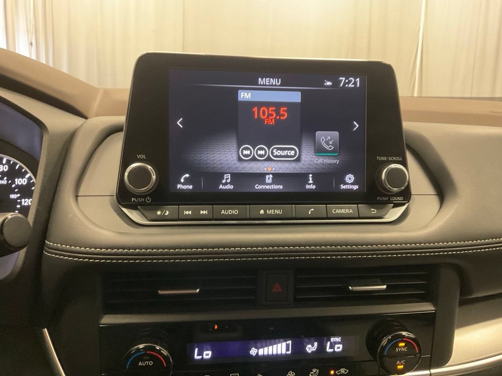 Used 2023 Nissan Rogue SV AWD/4WD image 9