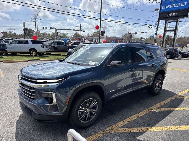 New 2026 Chevrolet Traverse LT image 3