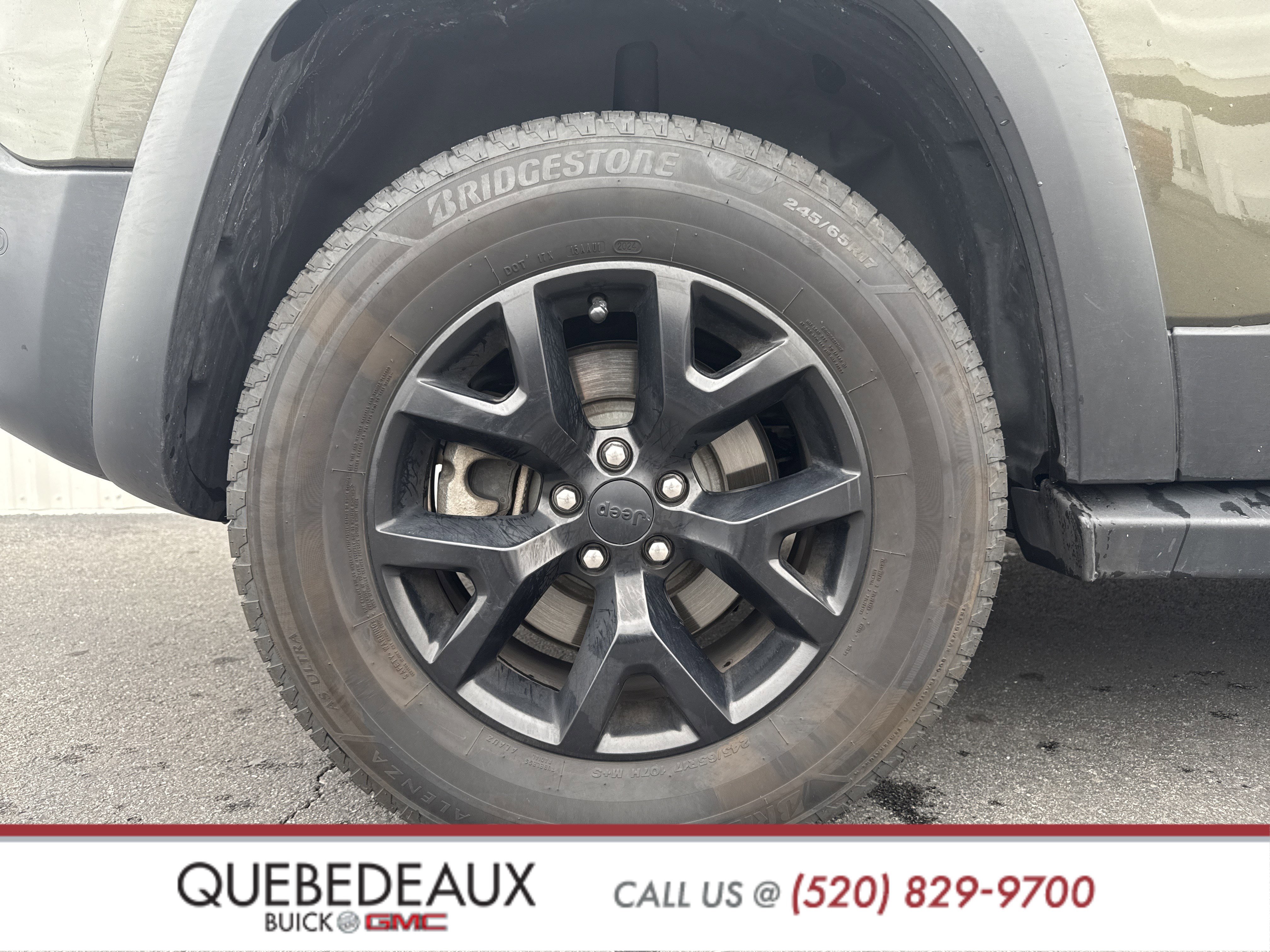 Used 2016 Jeep Cherokee Trailhawk w/ Comfort/Convenience Group image 31