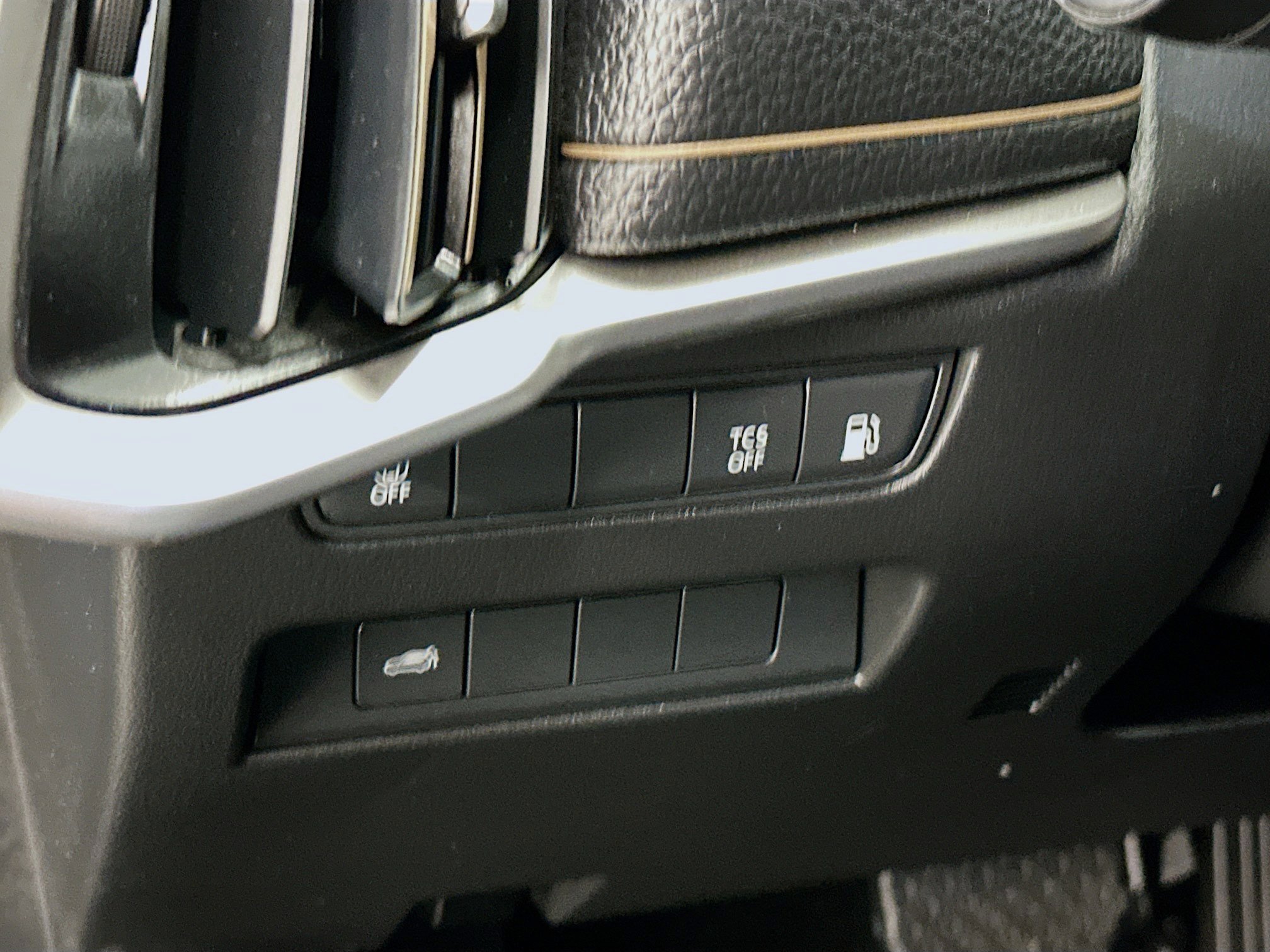 Used 2024 MAZDA CX-90 Plug-In Hybrid w/ Preferred image 17