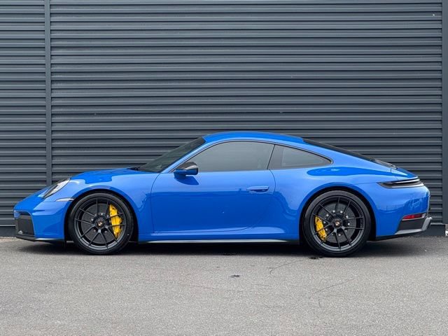 Used 2026 Porsche 911 Carrera GTS RWD image 2