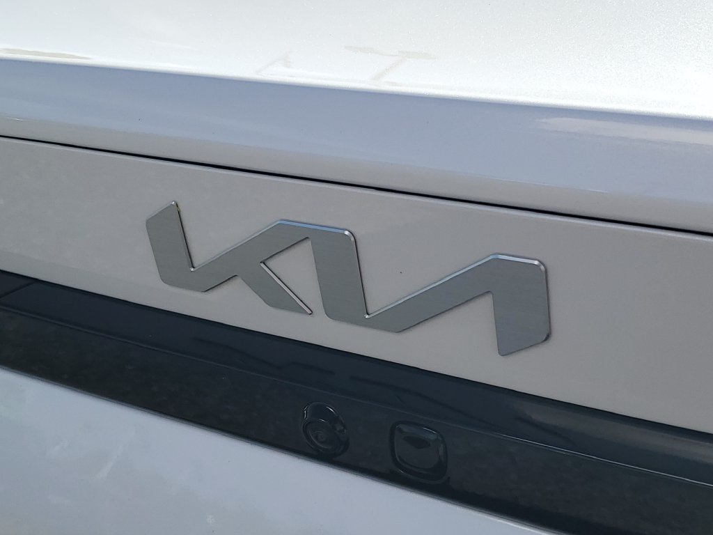 Used 2025 Kia K4 EX FWD image 27