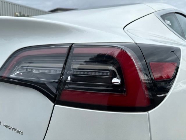 Used 2020 Tesla Model 3 Long Range AWD/4WD image 12