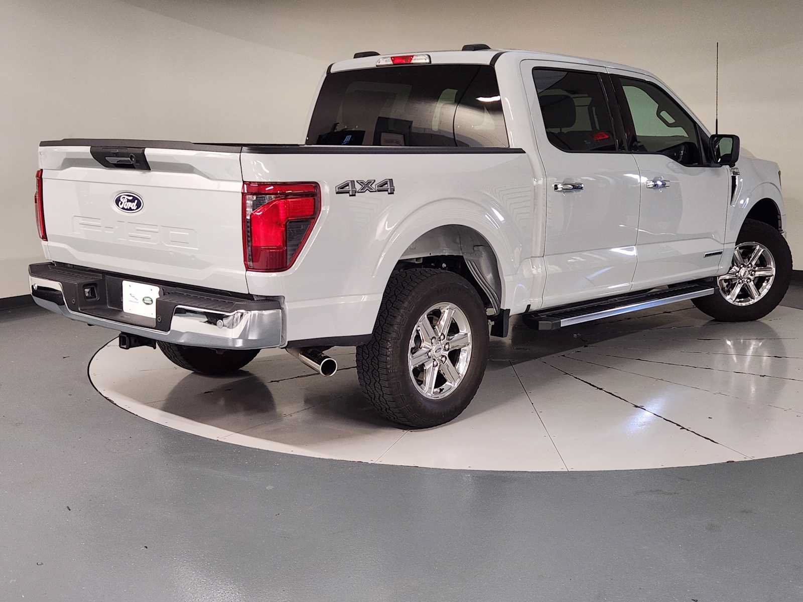 Used 2024 Ford F150 XLT w/ Mobile Office Package AWD/4WD image 2
