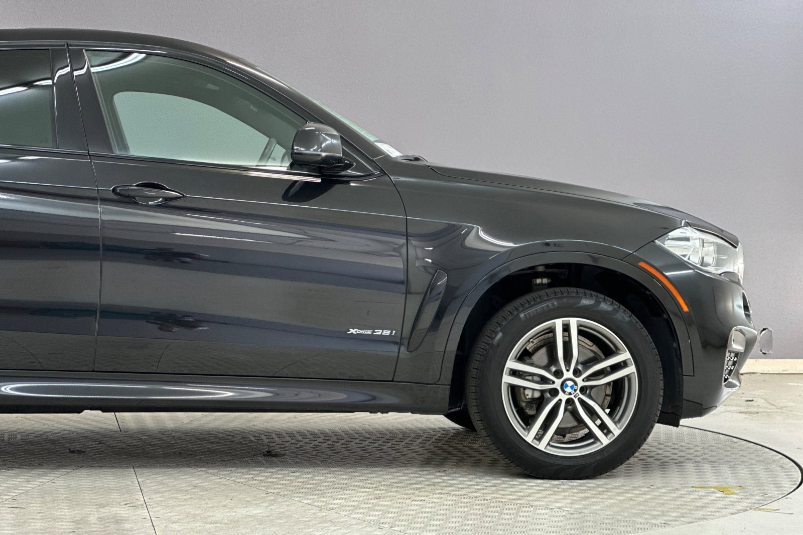 Used 2019 BMW X6 xDrive35i w/ M Sport Package image 35