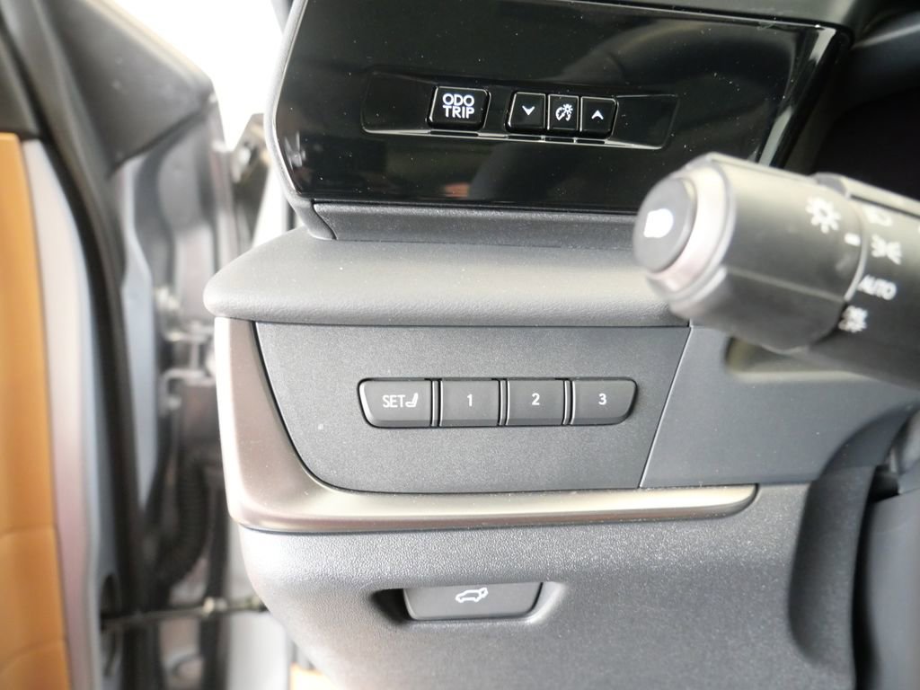 Certified 2023 Lexus RZ 450e Premium w/ Accessory Package (P1) image 11