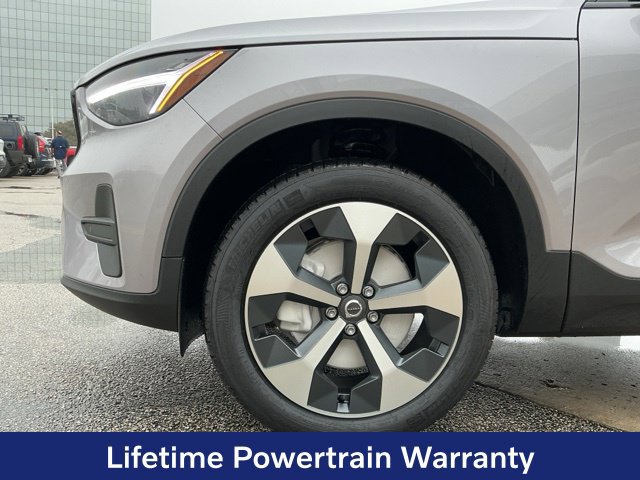 New 2026 Volvo XC40 B4 Core FWD image 4