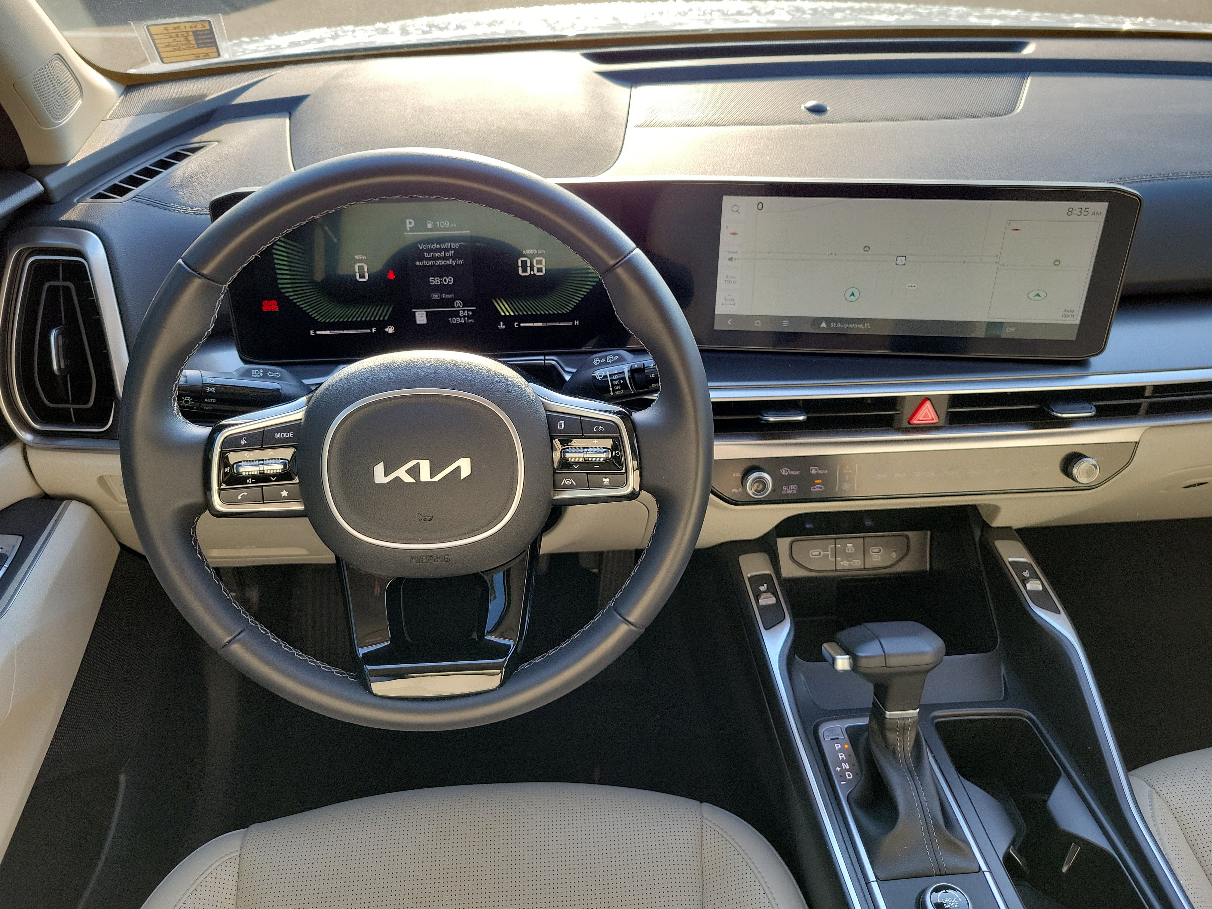 Certified 2025 Kia Sorento S FWD image 16