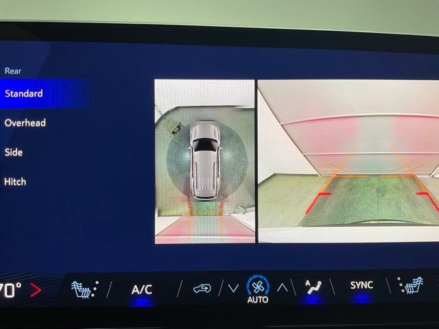 New 2026 Chevrolet Traverse LT w/ Driver Confidence Package AWD/4WD image 16