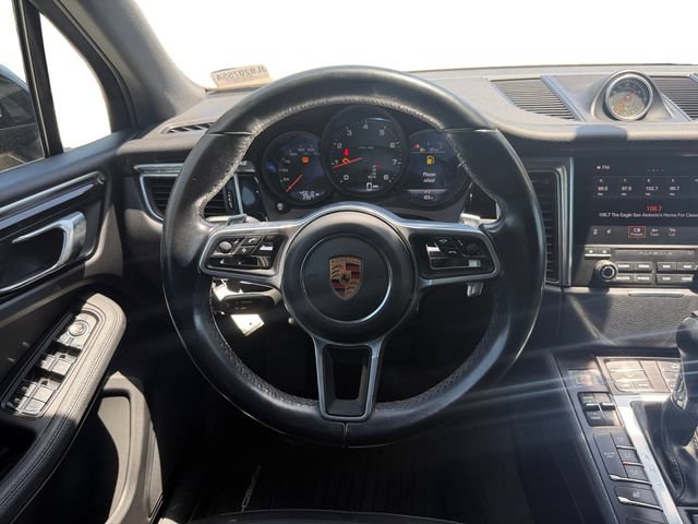 Used 2018 Porsche Macan AWD/4WD image 15