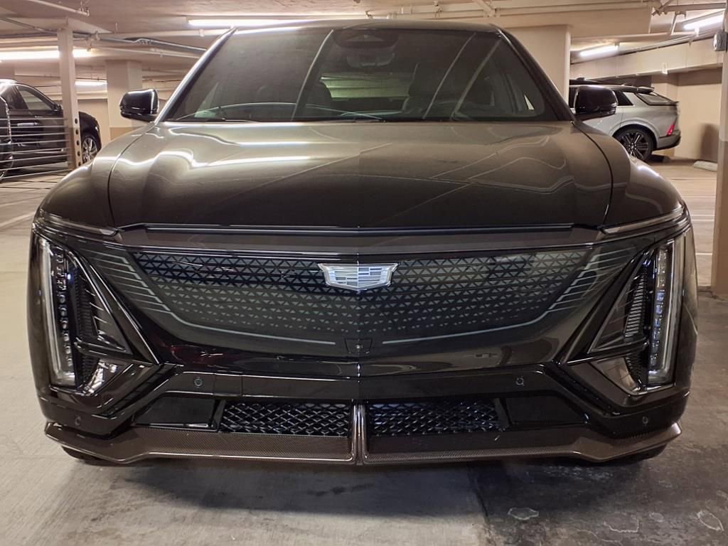 New 2026 Cadillac Lyriq V w/ Exterior Carbon Fiber Package AWD/4WD image 2