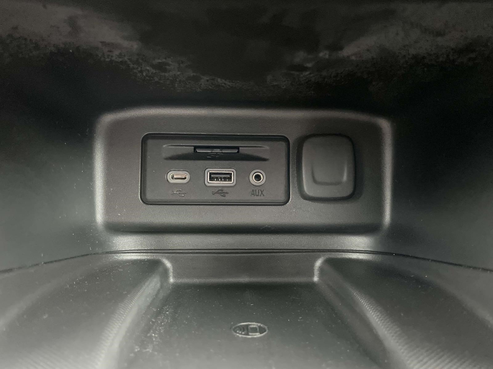 Used 2020 Chevrolet Equinox Premier FWD image 29